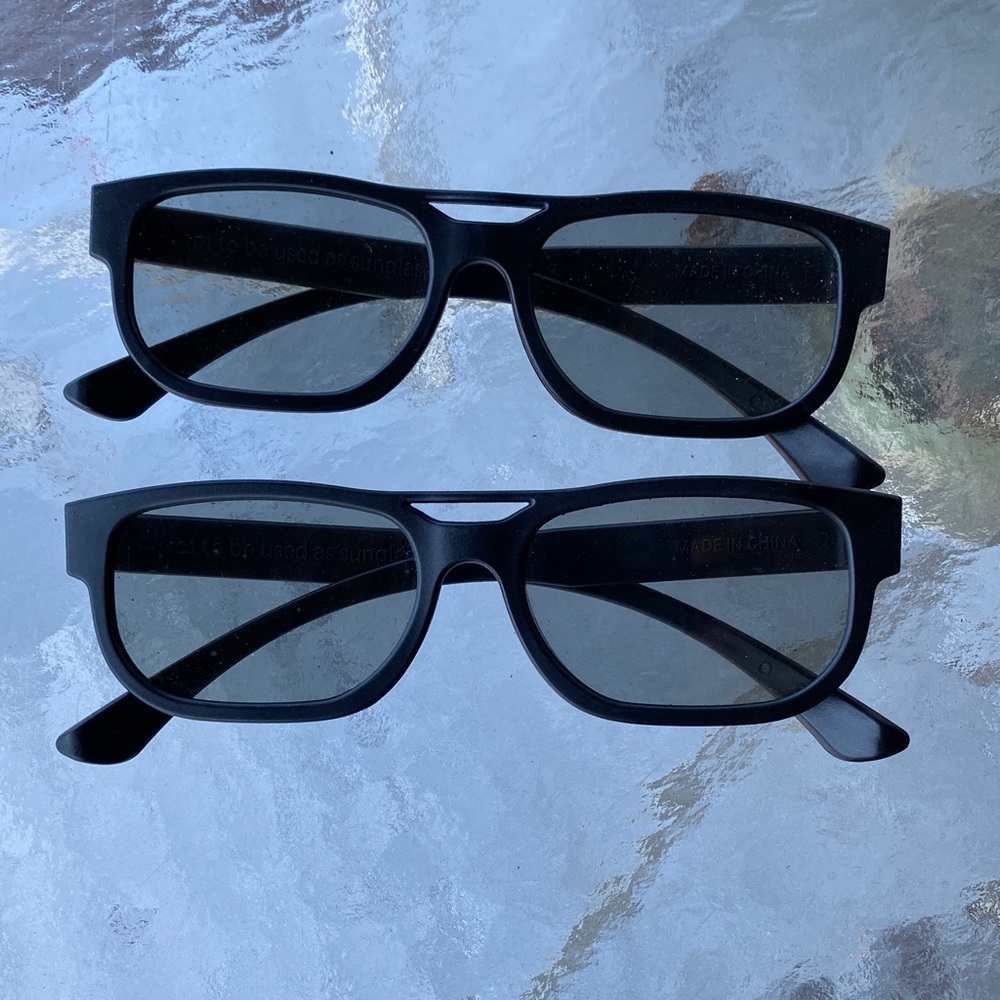 3D movie glasses Classic Black Rectangular 2- Pair